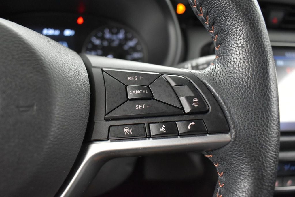 2021 Nissan Kicks SR