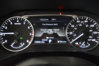 2024 Nissan Pathfinder SV