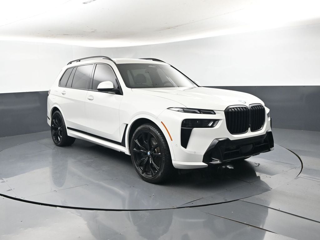 2025 BMW X7 xDrive40i's photo