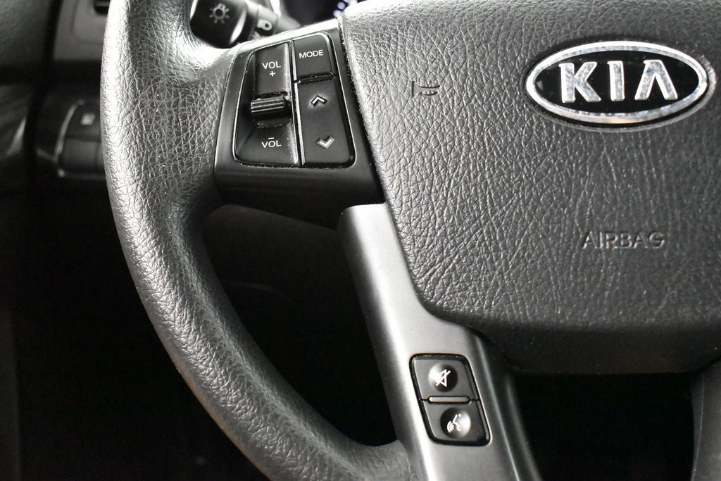 2011 Kia Sorento LX