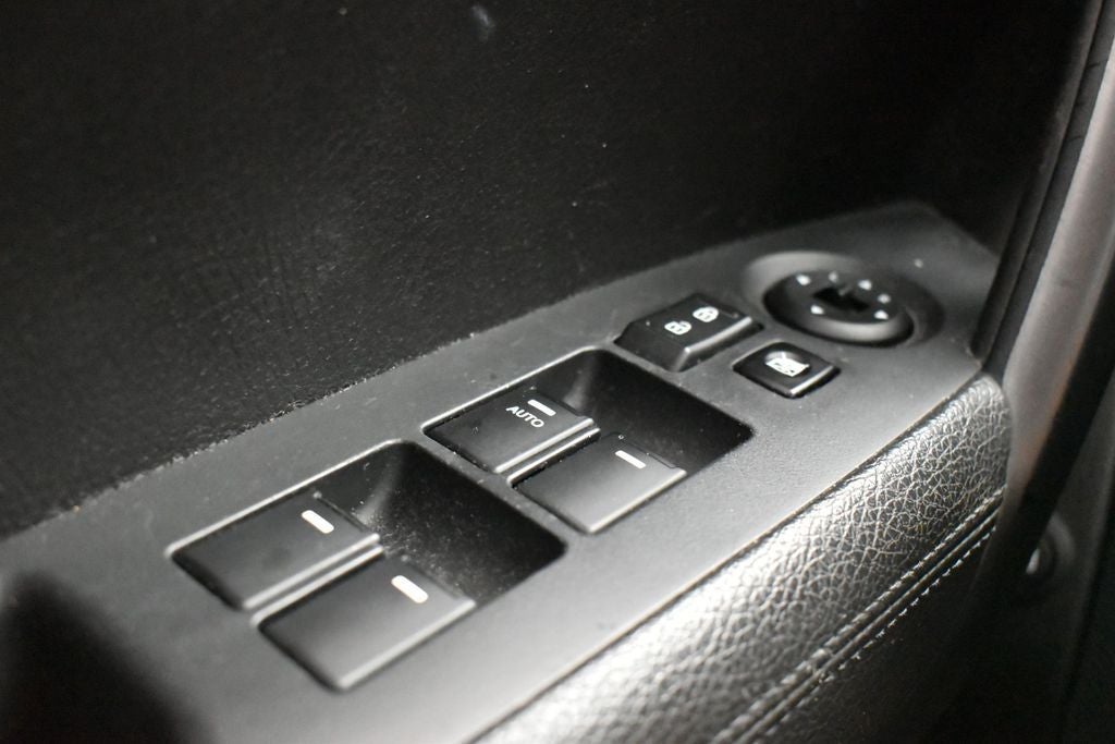 2011 Kia Sorento LX