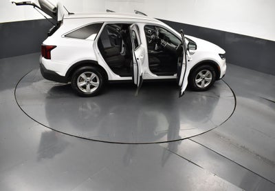 2022 Kia Sorento LX