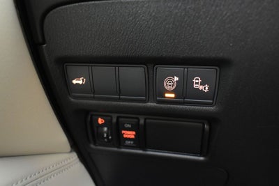 2017 Nissan Armada SL