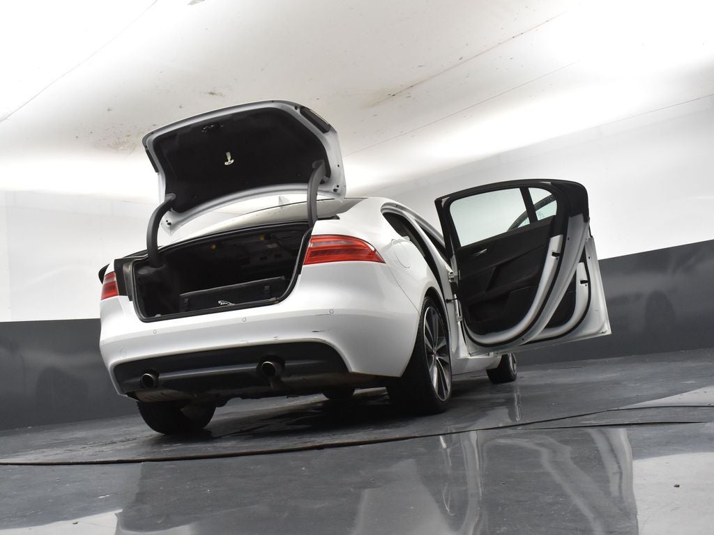 2019 Jaguar XE 25t Prestige