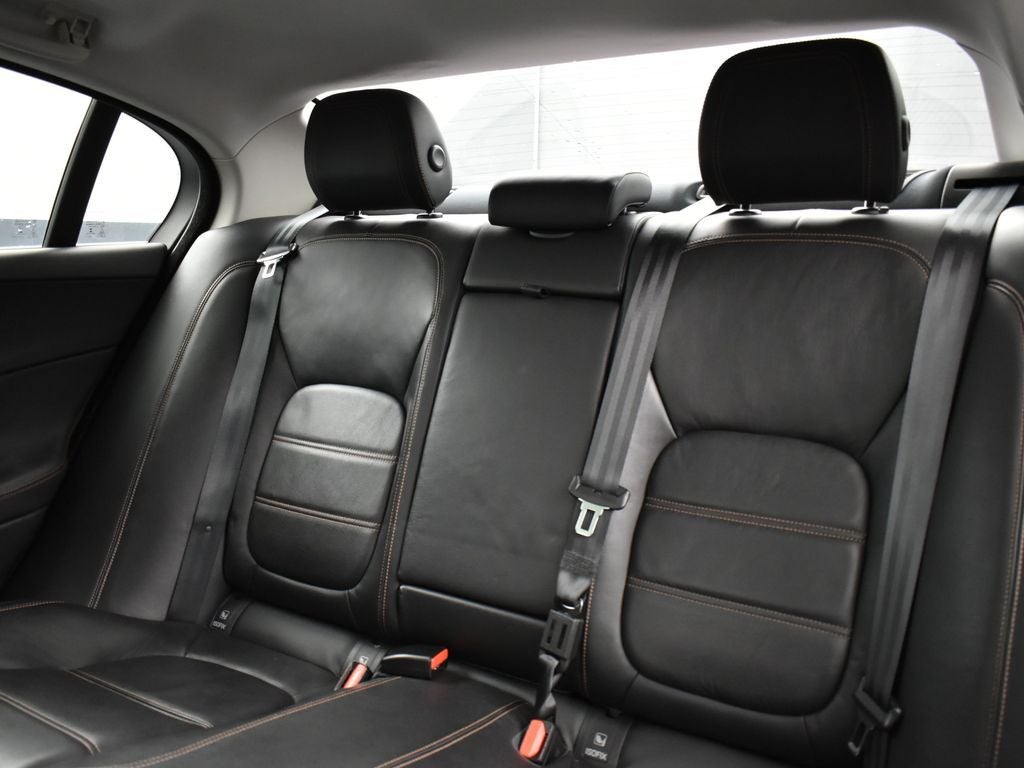 2019 Jaguar XE 25t Prestige