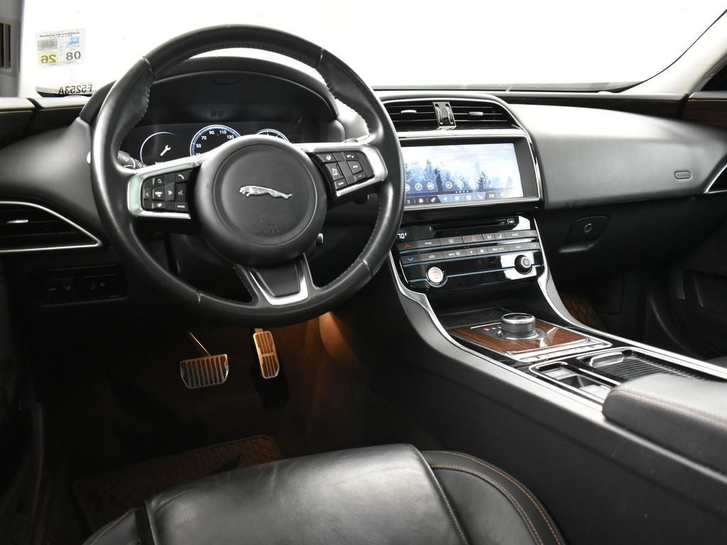 2019 Jaguar XE 25t Prestige