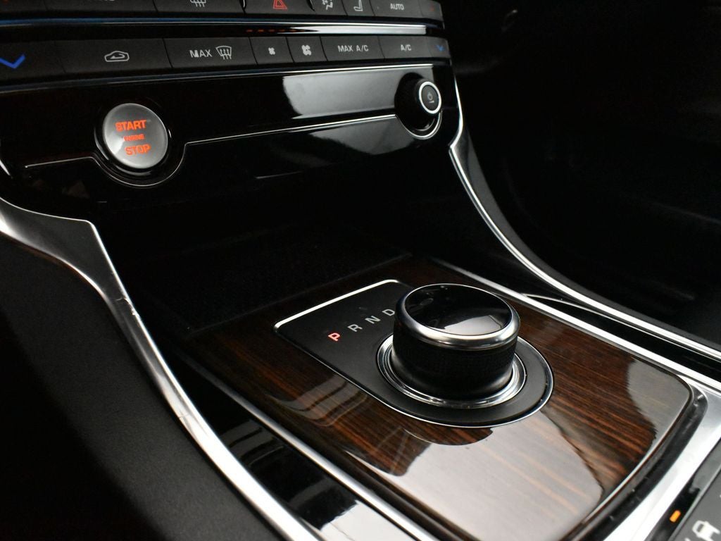 2019 Jaguar XE 25t Prestige