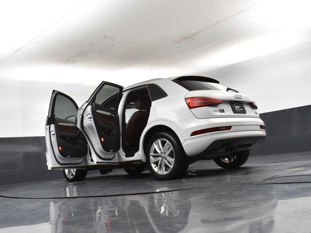 2017 Audi Q3 2.0T Premium quattro