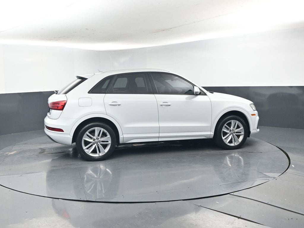 2017 Audi Q3 2.0T Premium quattro