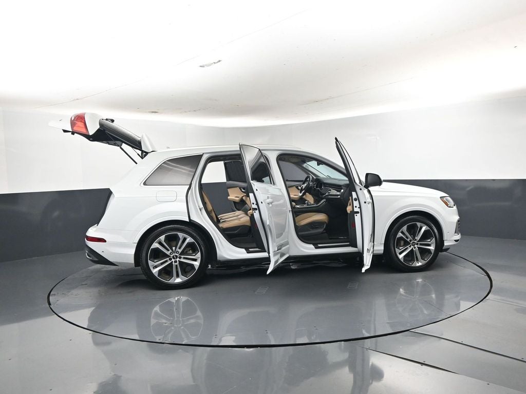 2021 Audi Q7 55 Prestige quattro